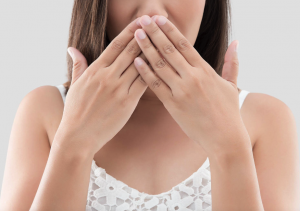 cara menghilangkan bau mulut untuk selamanya secara alami